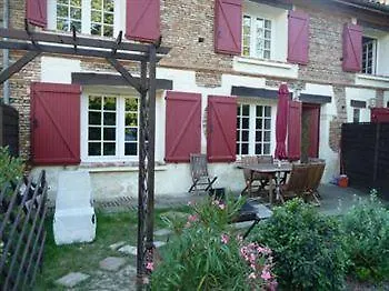 Logis Domaine De Peyrolade Bed and Breakfast Daux